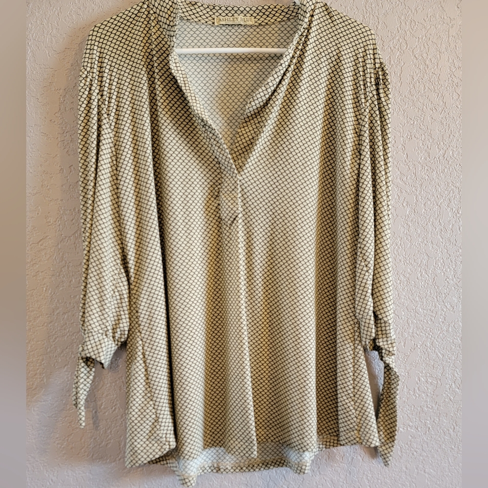 Ashley Blue size 1x tan/black